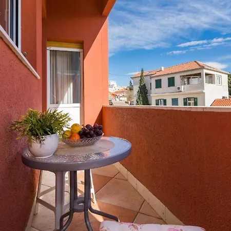App Sea View In Old Town With Balcony Lägenhet