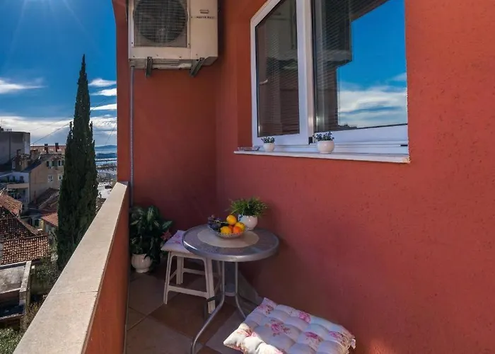 Lägenhet App Sea View In Old Town With Balcony Split