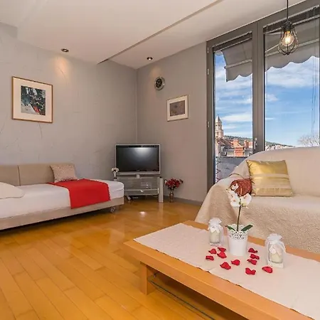 App Sea View In Old Town With Balcony Apartamento