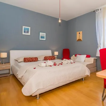 App Sea View In Old Town With Balcony Διαμέρισμα *