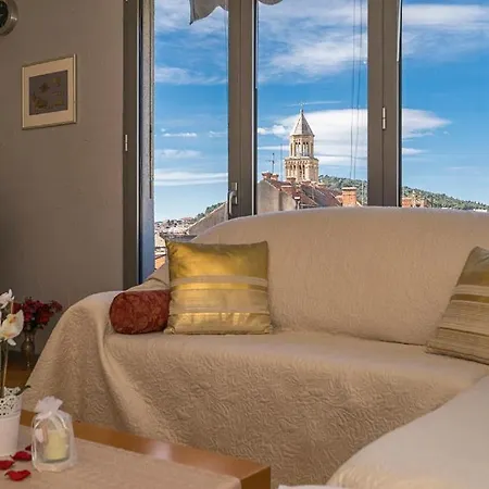 App Sea View In Old Town With Balcony *